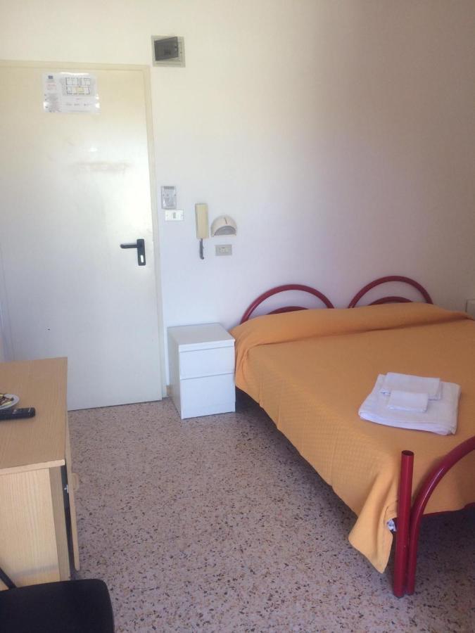 Hotel Blue Sky Rimini Extérieur photo