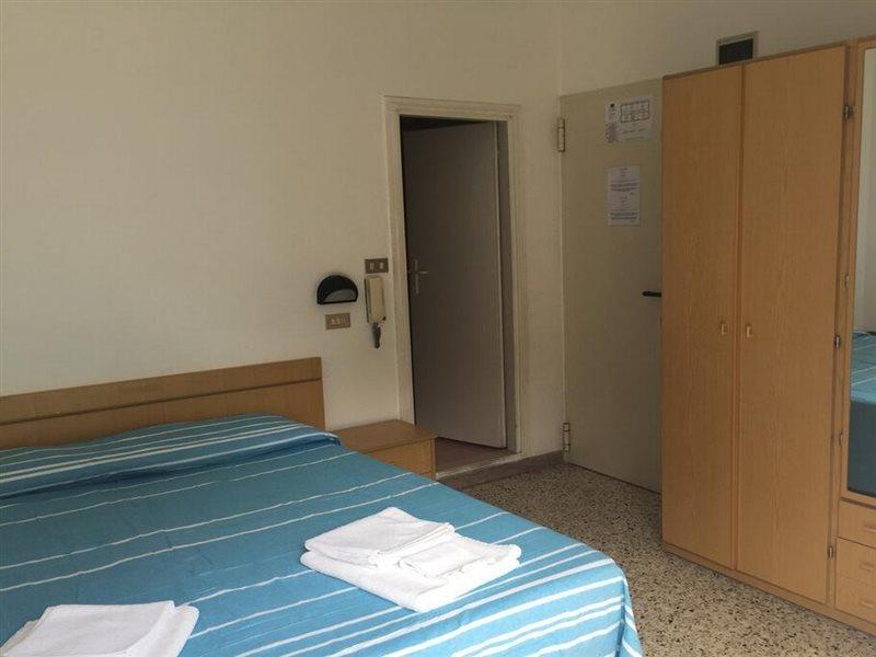 Hotel Blue Sky Rimini Extérieur photo