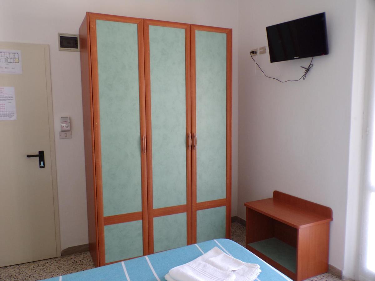 Hotel Blue Sky Rimini Extérieur photo